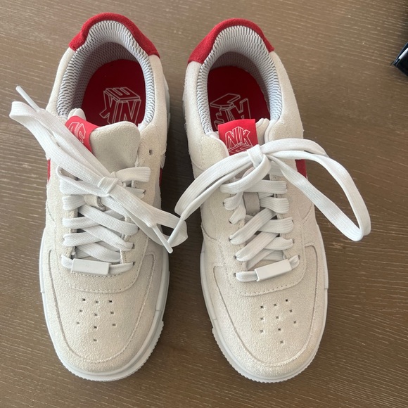 Women’s Air Force one pixel “mystic hibiscus” - Picture 2 of 7